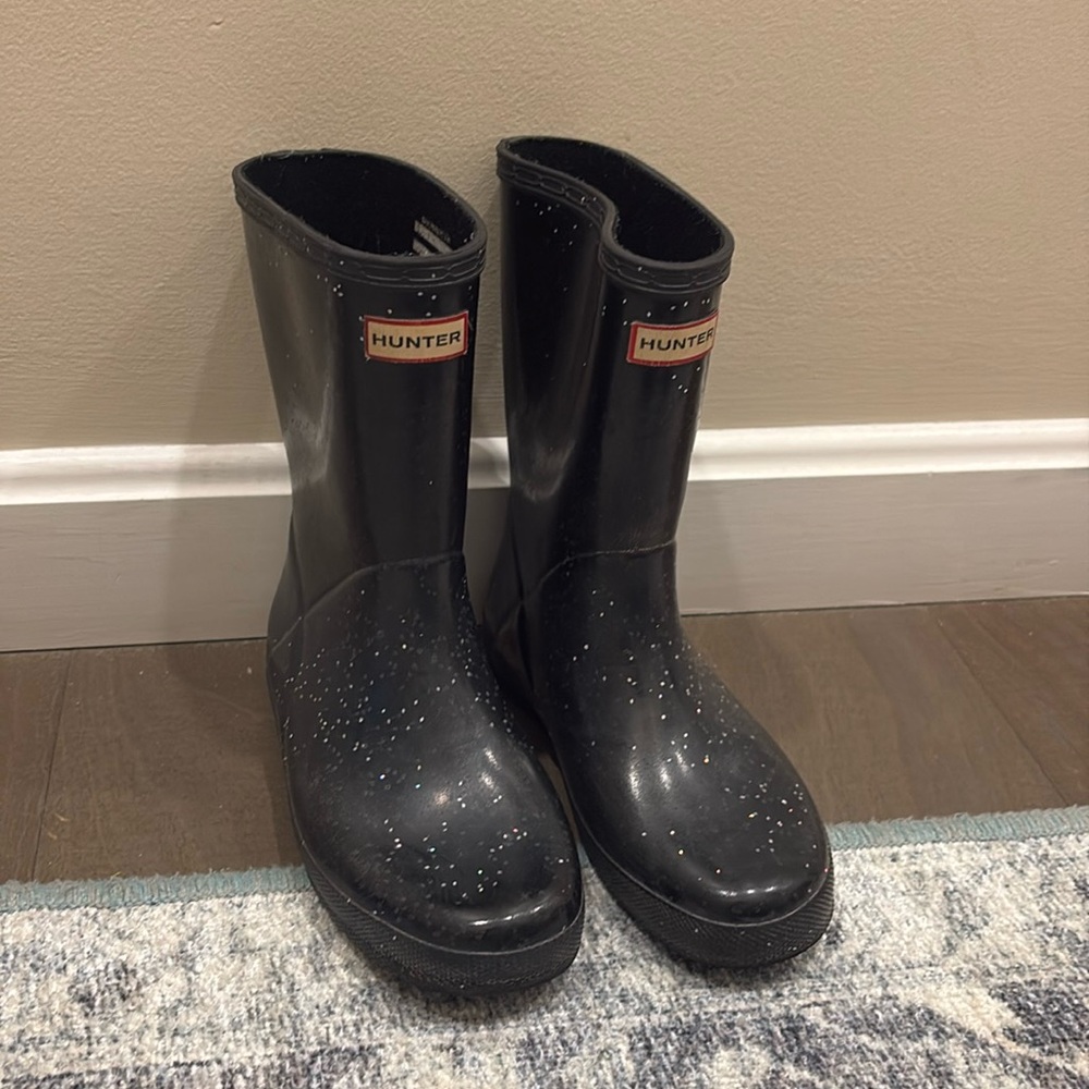 Girls size 3 black sparkly Hunter boots